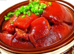 长痤疮在饮食上的禁忌