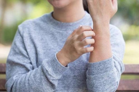 手部湿疹的正确护理方法 